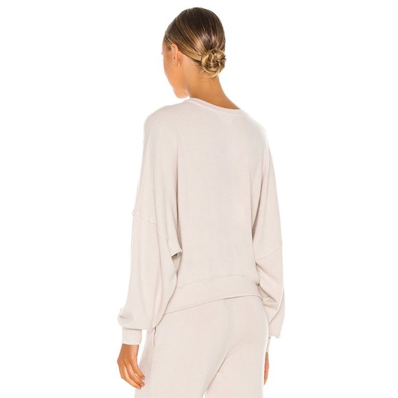 NWT Lovers + Friends Slouchy Raw Edge Sweatshirt Pullover Soft Beige Ivory Small - Picture 3 of 8